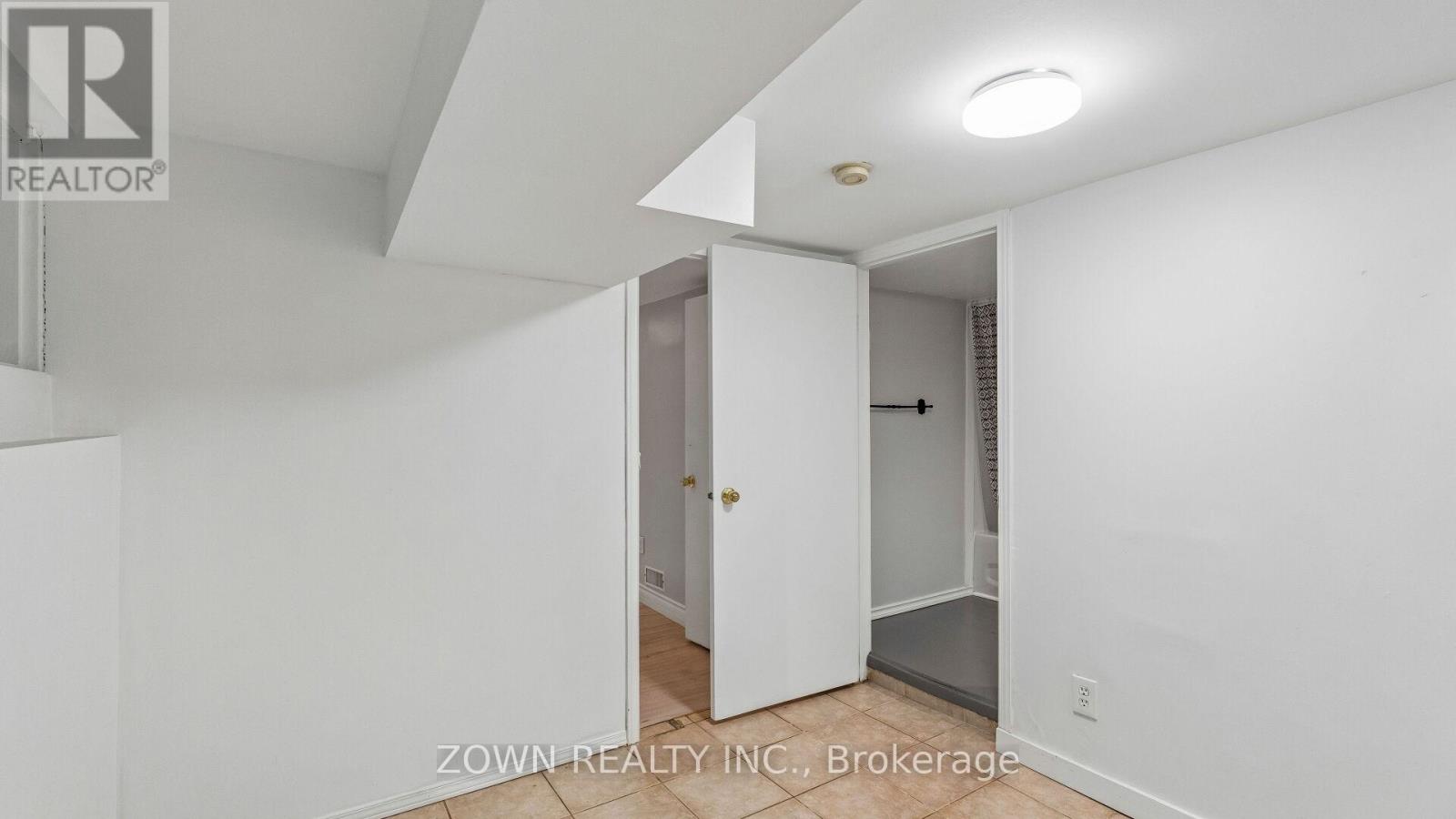 111 HILLYARD STREET, Hamilton (North End), Ontario, L8L6B5 — Photo 22