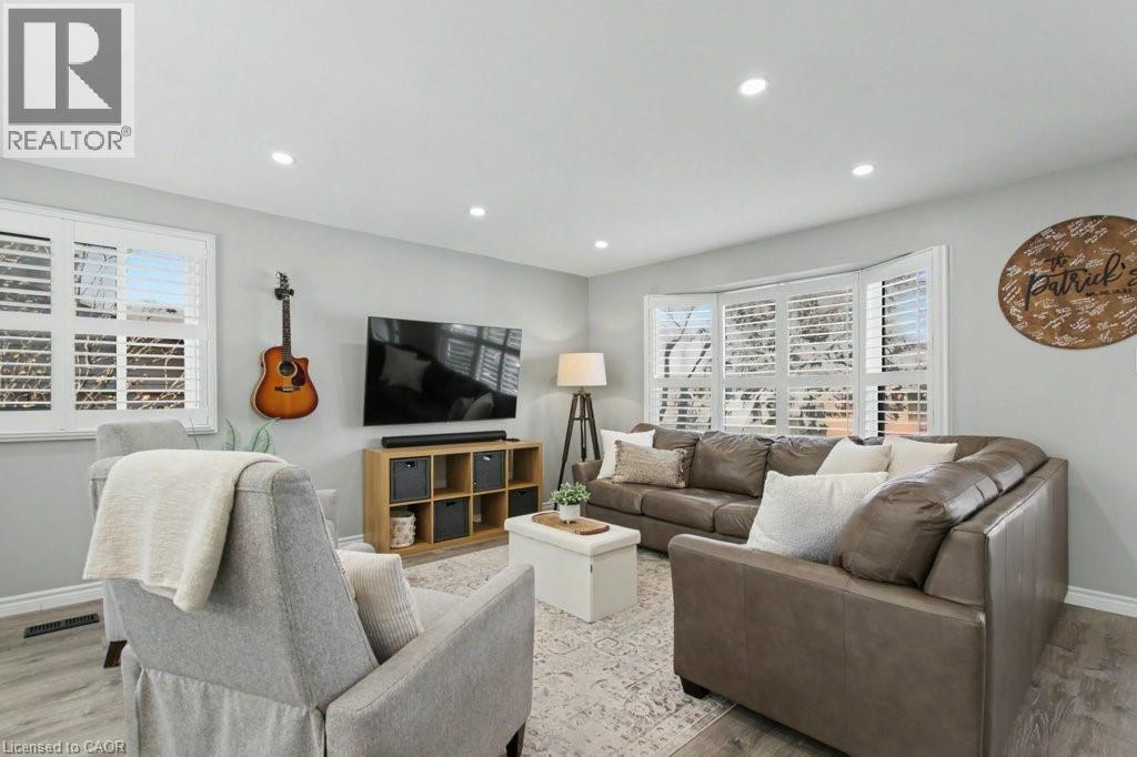 71 ESTHER Avenue, Cambridge, Ontario, N1S4L7 — Photo 8