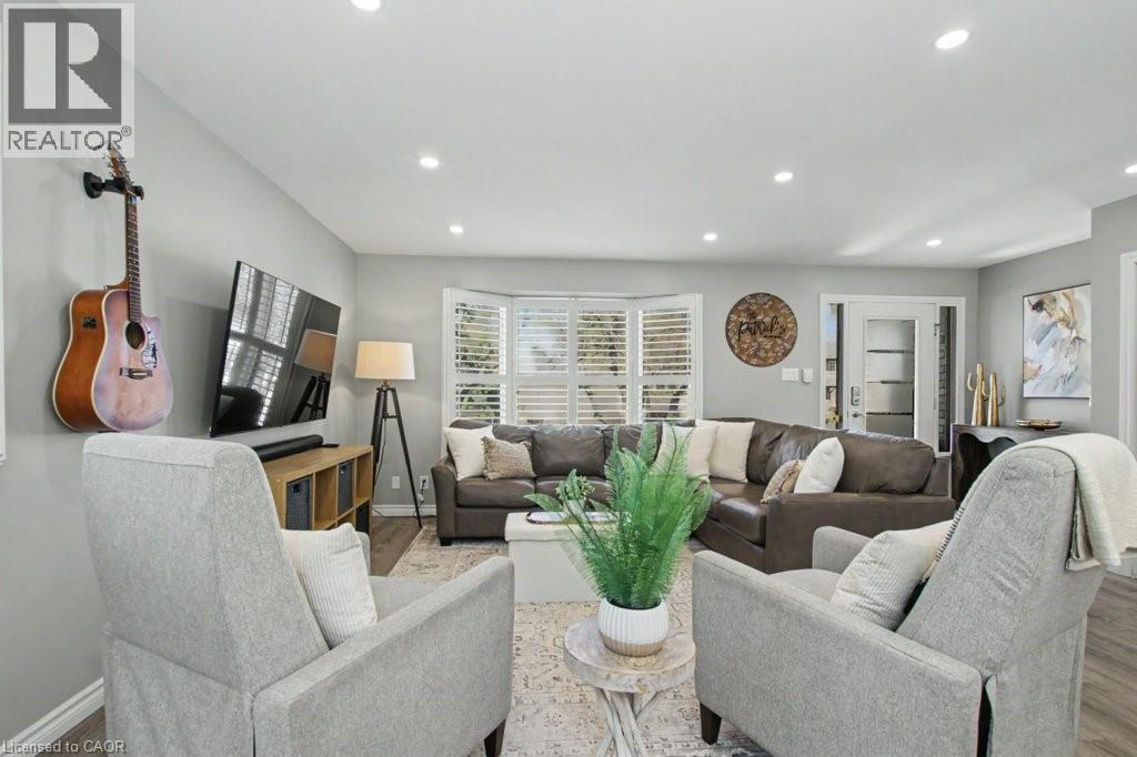 71 ESTHER Avenue, Cambridge, Ontario, N1S4L7 — Photo 9