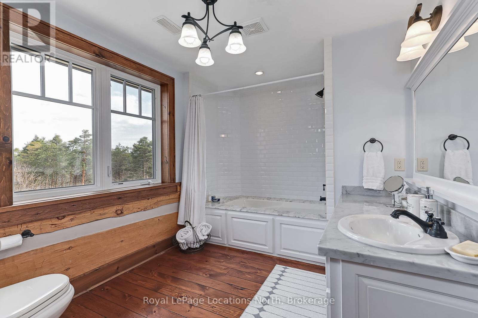 4 PURPLE HILL LANE, Clearview (Creemore), Ontario, L0M1G0 — Photo 27