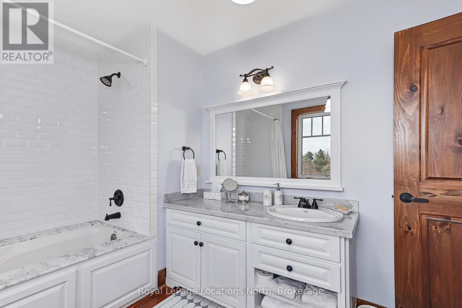 4 PURPLE HILL LANE, Clearview (Creemore), Ontario, L0M1G0 — Photo 28