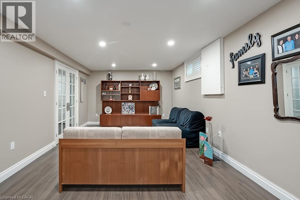 2428 LAKESHORE Road, Burlington, Ontario, L7R1C1 — Photo 37