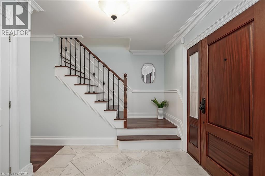 2428 LAKESHORE Road, Burlington, Ontario, L7R1C1 — Photo 5