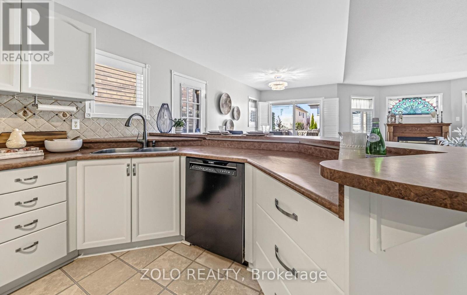 4 STURGESS CRESCENT, Whitby (Brooklin), Ontario, L1M1J9 — Photo 13