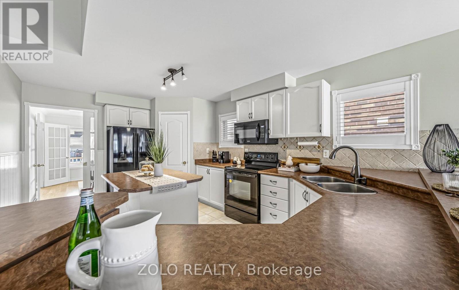 4 STURGESS CRESCENT, Whitby (Brooklin), Ontario, L1M1J9 — Photo 14