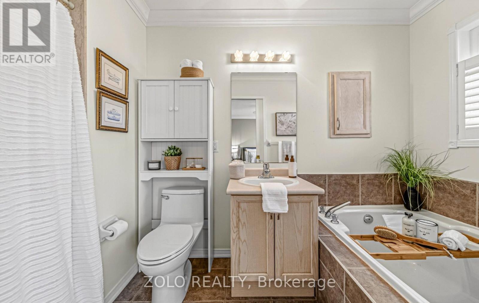 4 STURGESS CRESCENT, Whitby (Brooklin), Ontario, L1M1J9 — Photo 24