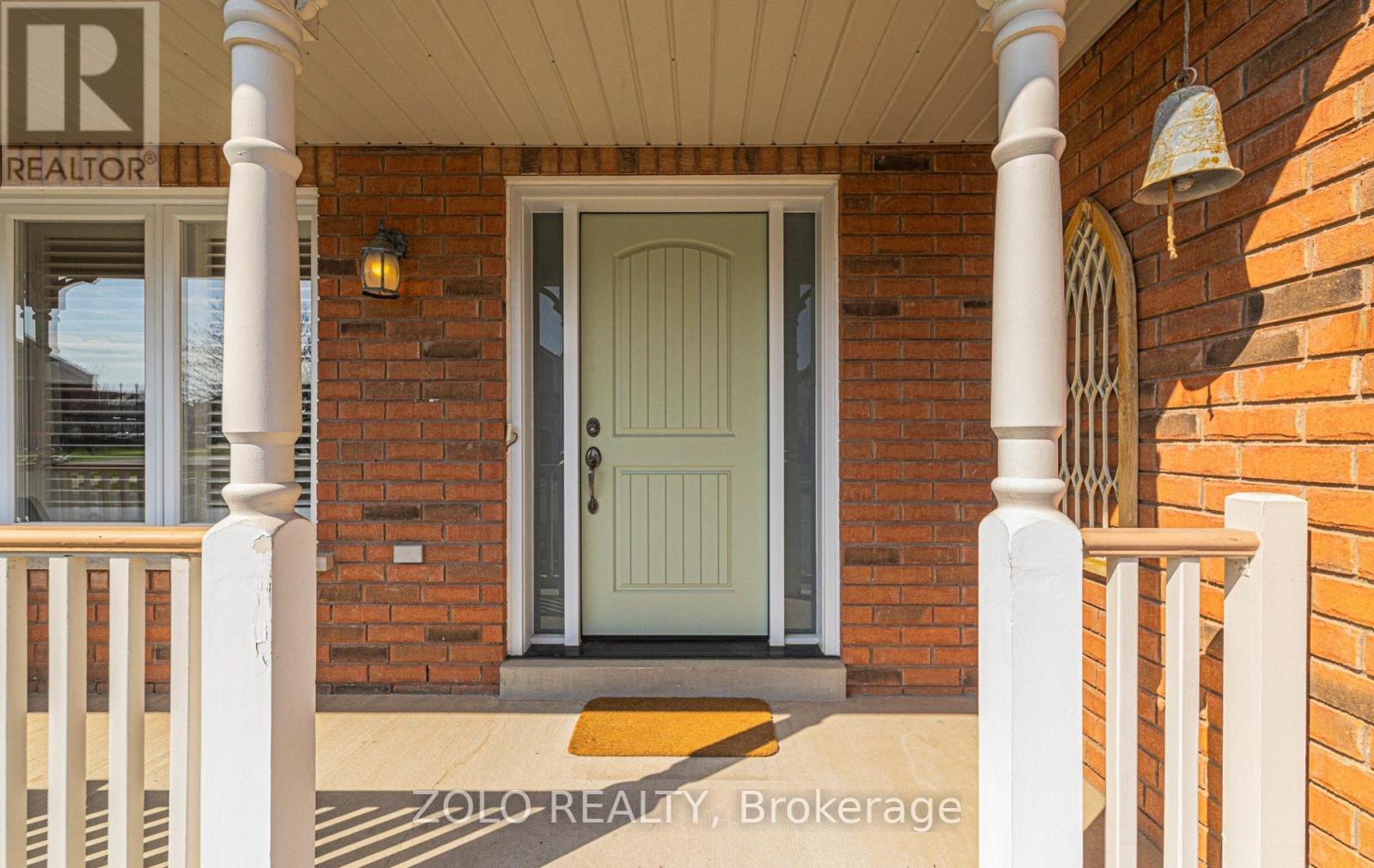 4 STURGESS CRESCENT, Whitby (Brooklin), Ontario, L1M1J9 — Photo 3