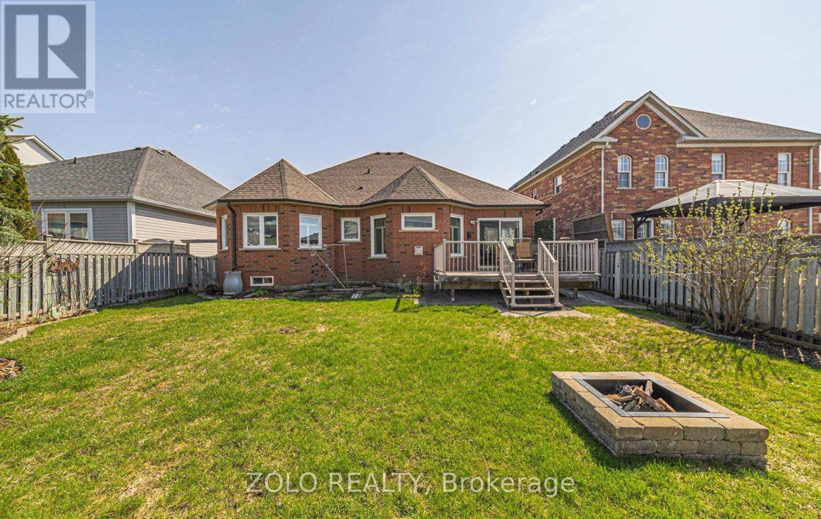 4 STURGESS CRESCENT, Whitby (Brooklin), Ontario, L1M1J9 — Photo 34