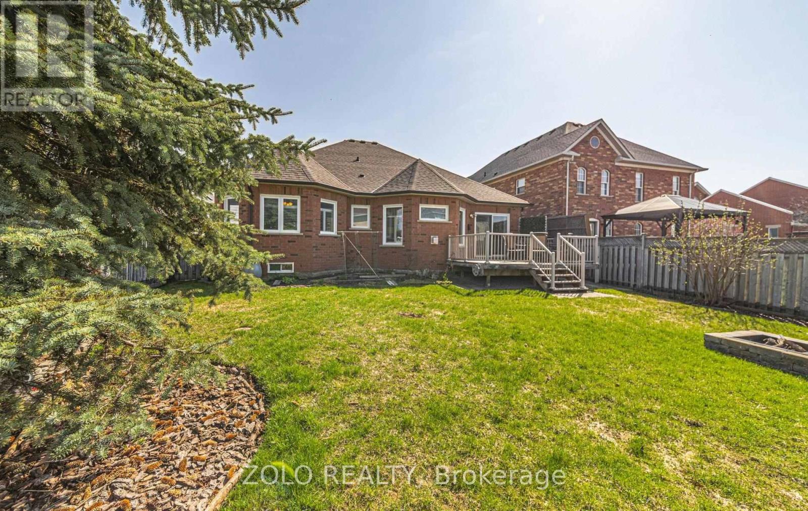 4 STURGESS CRESCENT, Whitby (Brooklin), Ontario, L1M1J9 — Photo 35