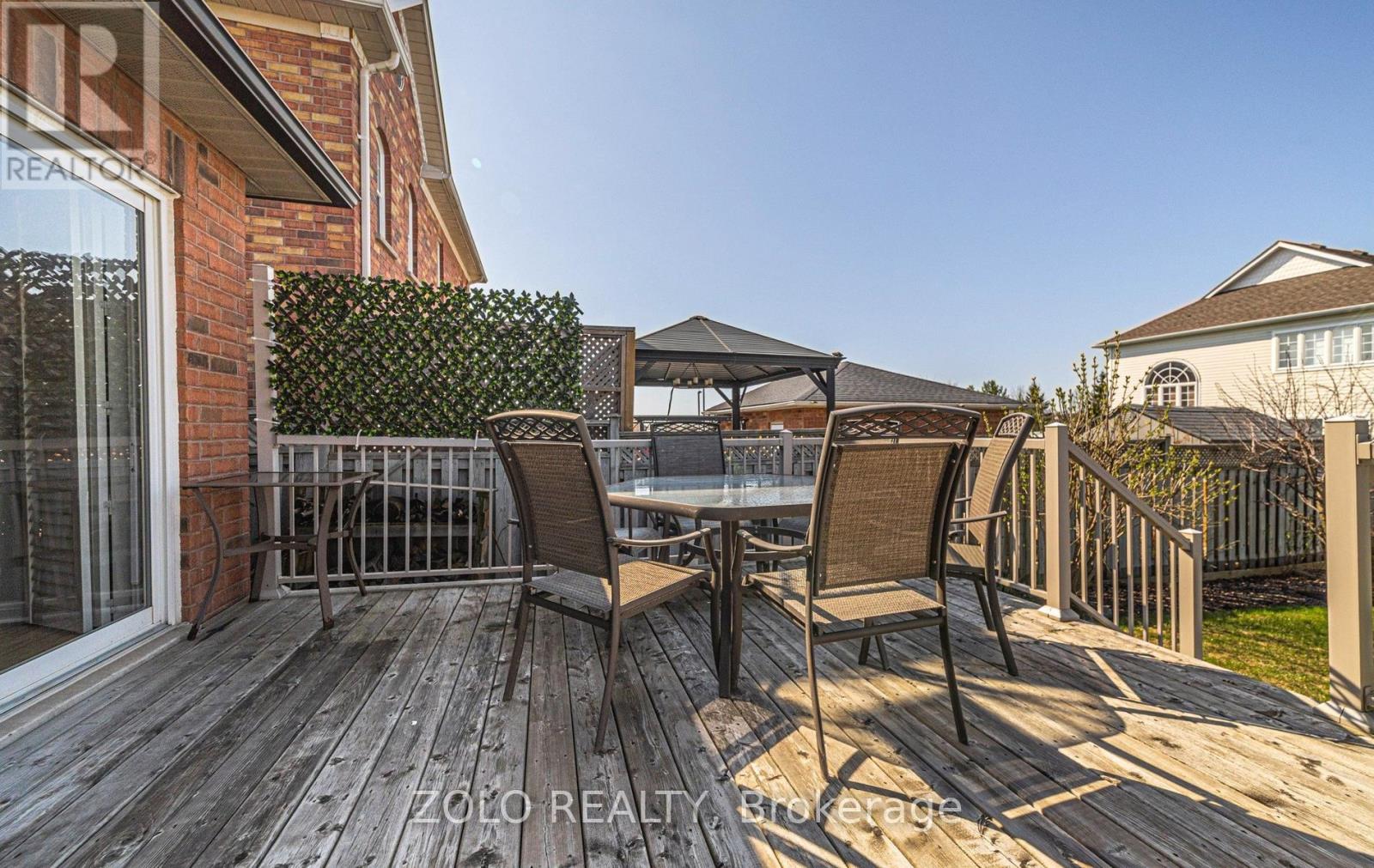 4 STURGESS CRESCENT, Whitby (Brooklin), Ontario, L1M1J9 — Photo 37