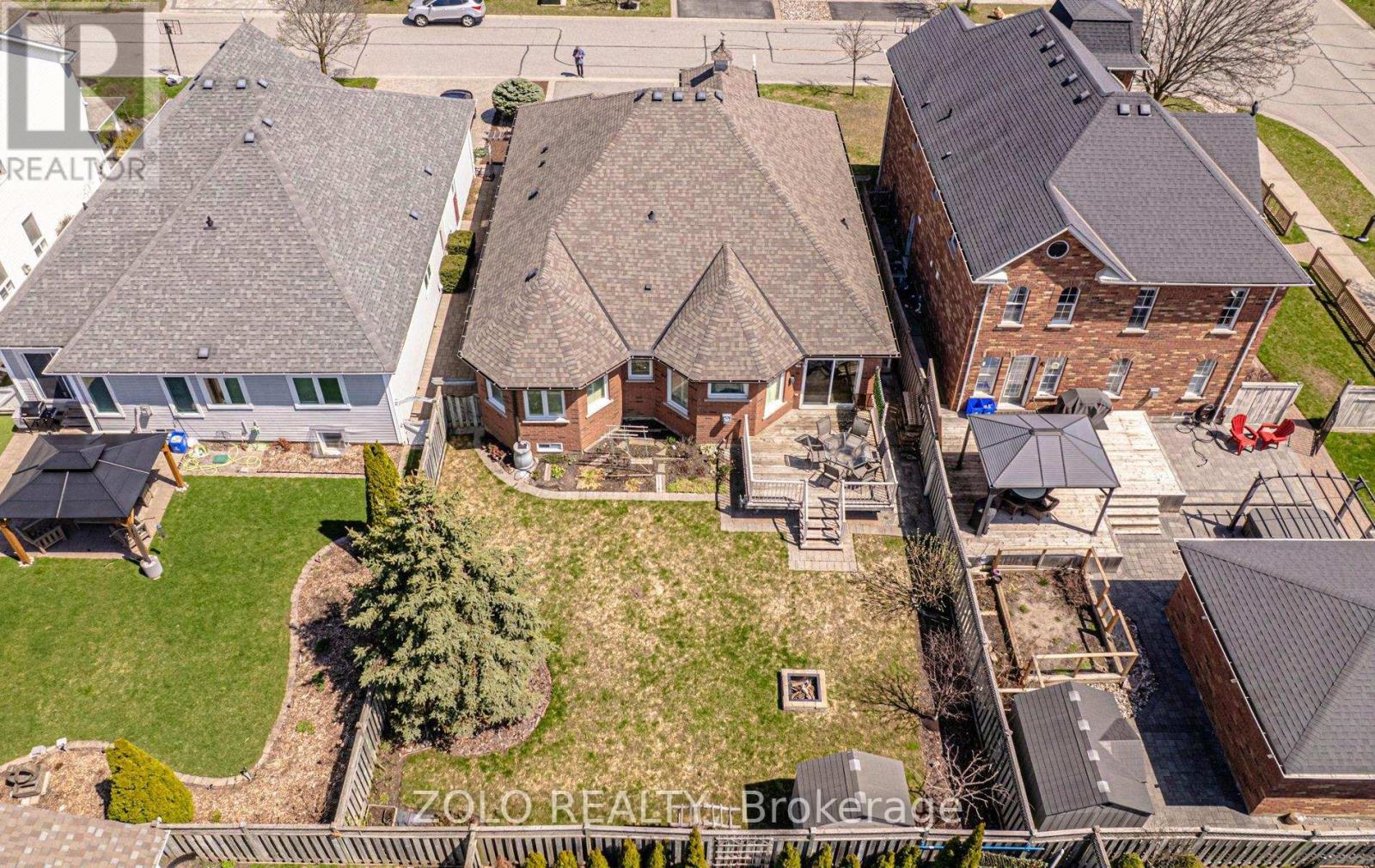 4 STURGESS CRESCENT, Whitby (Brooklin), Ontario, L1M1J9 — Photo 39