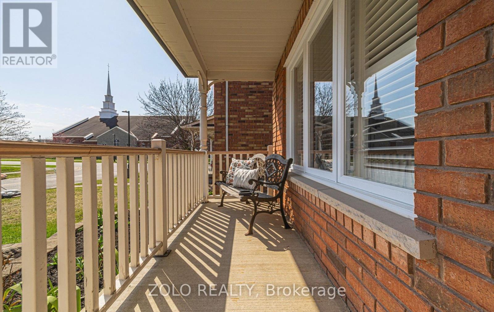 4 STURGESS CRESCENT, Whitby (Brooklin), Ontario, L1M1J9 — Photo 4