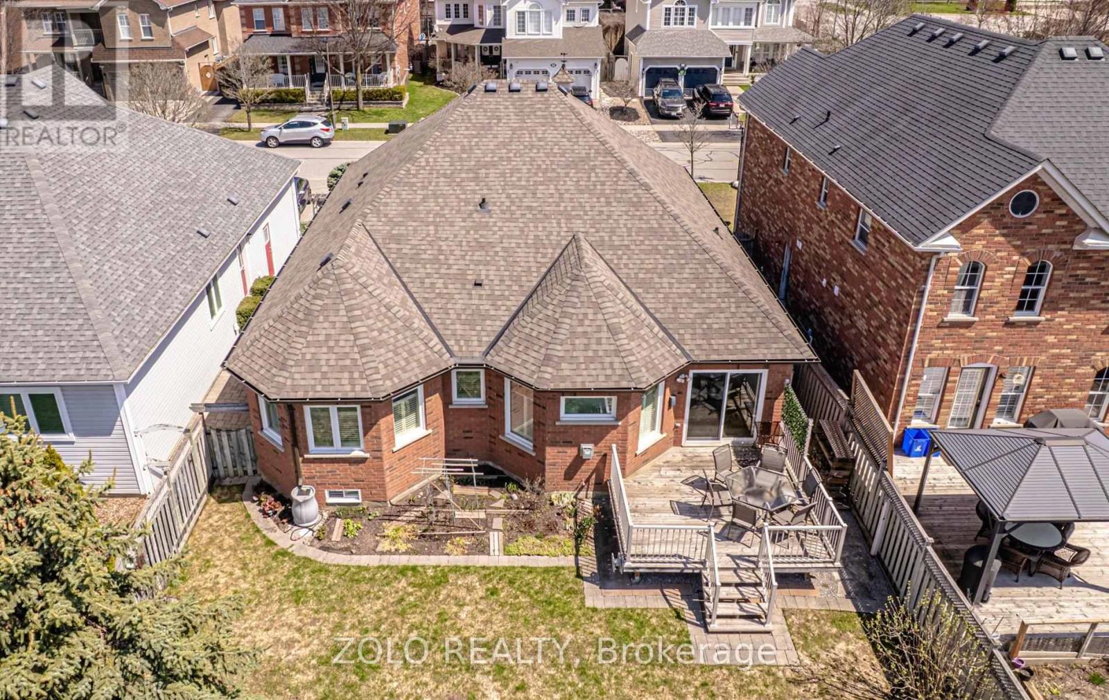 4 STURGESS CRESCENT, Whitby (Brooklin), Ontario, L1M1J9 — Photo 40