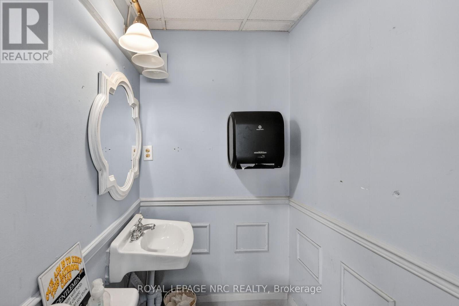 13 ALBERT STREET W, Thorold (Thorold Downtown), Ontario, L2V2E9 — Photo 11