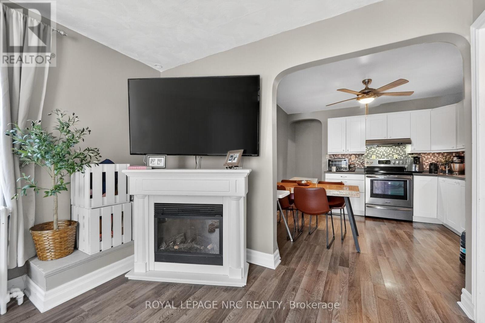 13 ALBERT STREET W, Thorold (Thorold Downtown), Ontario, L2V2E9 — Photo 15