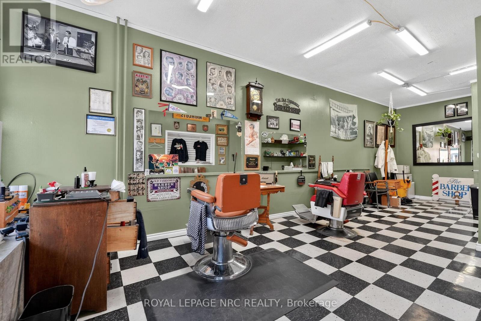 13 ALBERT STREET W, Thorold (Thorold Downtown), Ontario, L2V2E9 — Photo 3