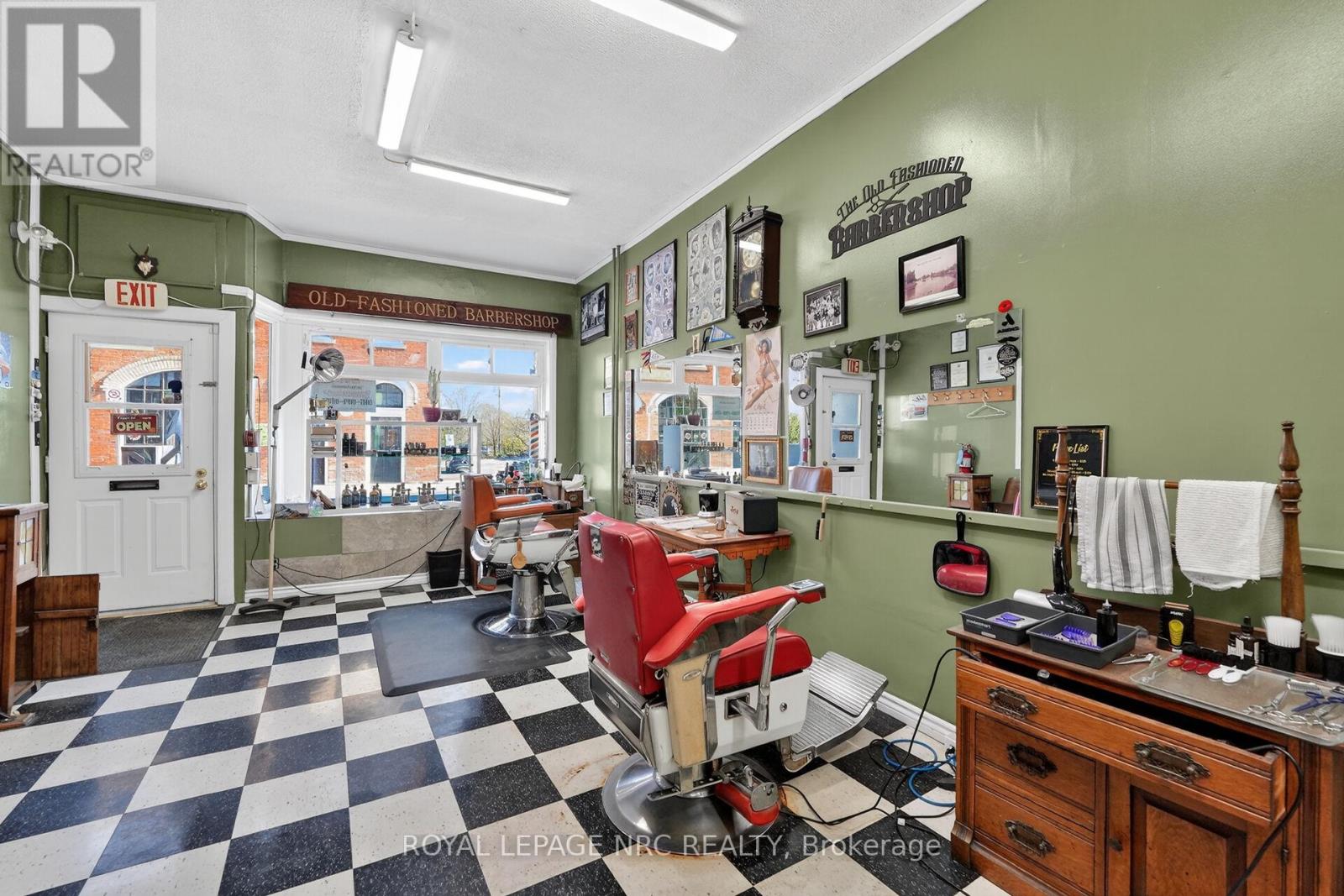 13 ALBERT STREET W, Thorold (Thorold Downtown), Ontario, L2V2E9 — Photo 4