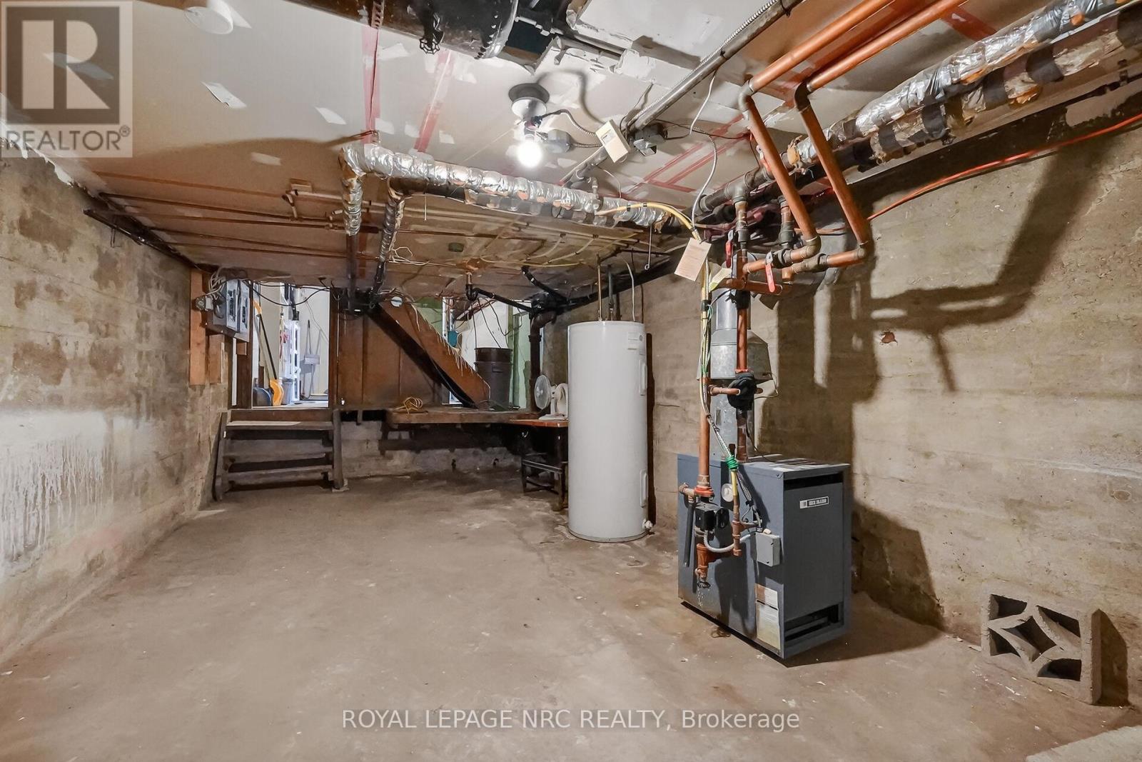 13 ALBERT STREET W, Thorold (Thorold Downtown), Ontario, L2V2E9 — Photo 40