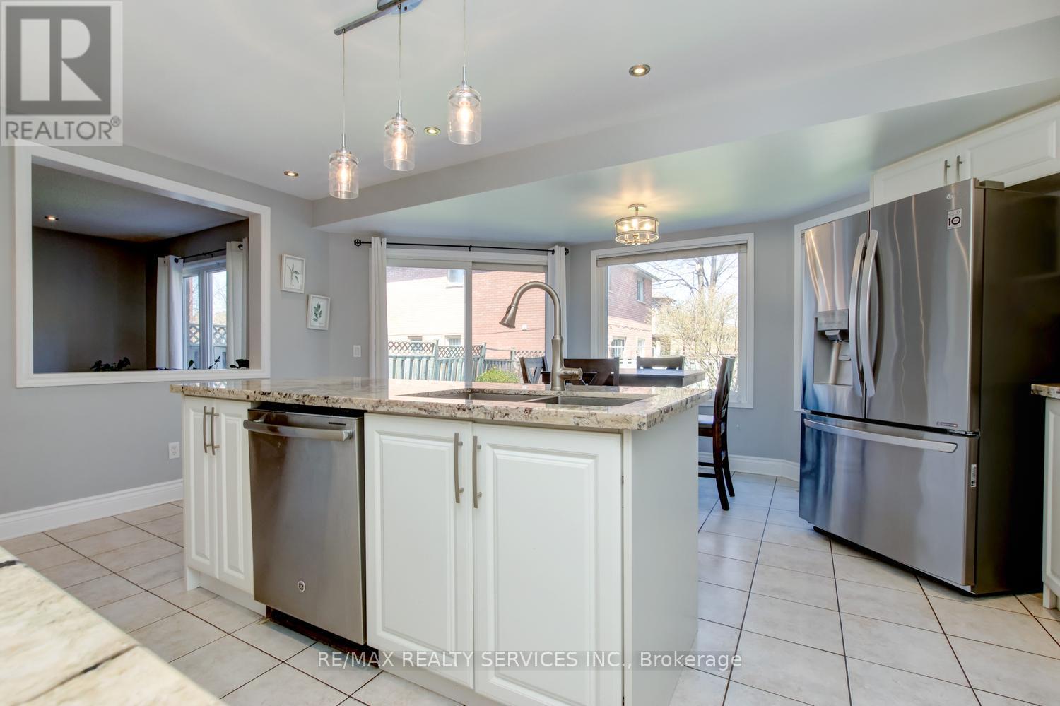 3 NYMARK PLACE, Brampton (Westgate), Ontario, L6S5T5 — Photo 13