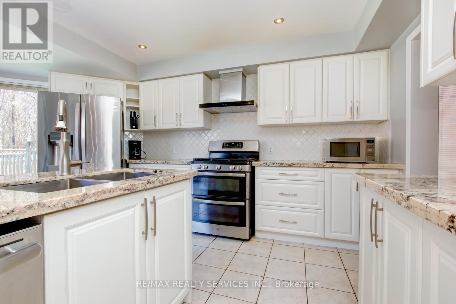 3 NYMARK PLACE, Brampton (Westgate), Ontario, L6S5T5 — Photo 15