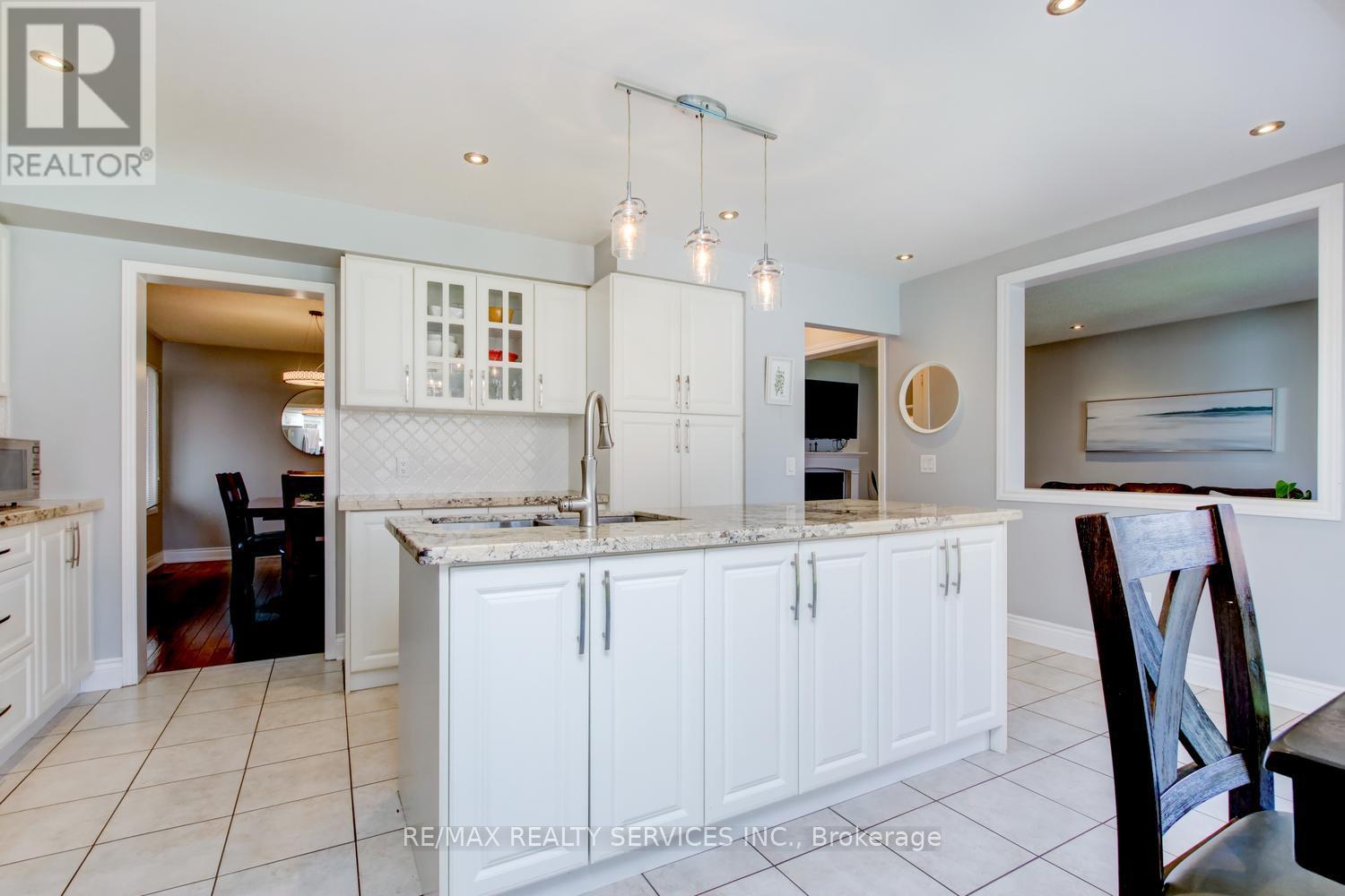 3 NYMARK PLACE, Brampton (Westgate), Ontario, L6S5T5 — Photo 19