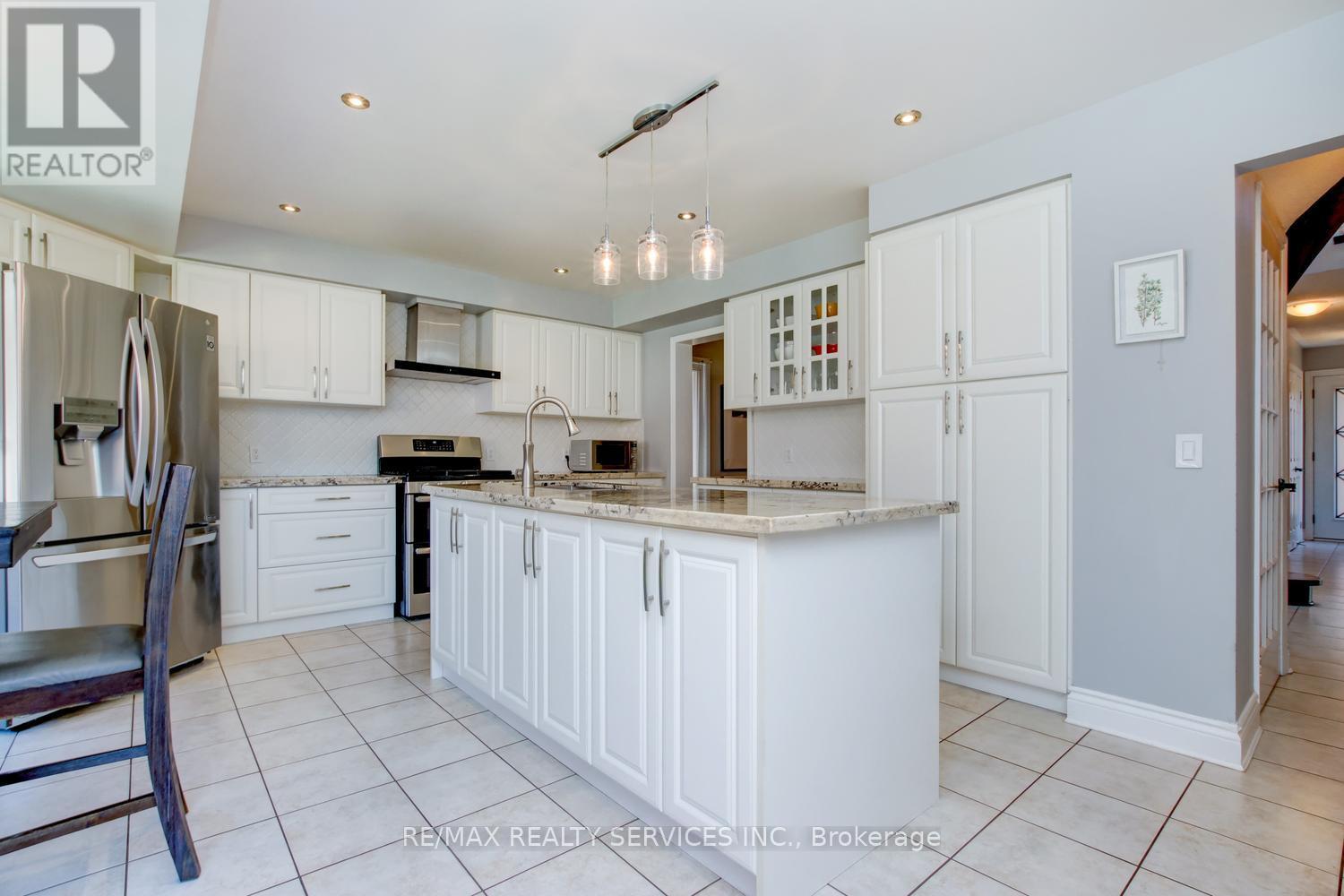 3 NYMARK PLACE, Brampton (Westgate), Ontario, L6S5T5 — Photo 20