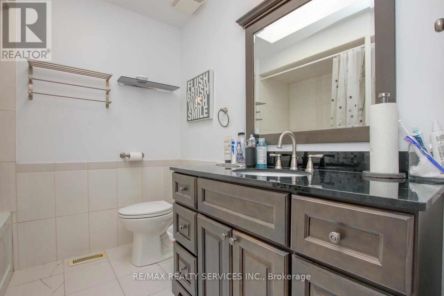 3 NYMARK PLACE, Brampton (Westgate), Ontario, L6S5T5 — Photo 36