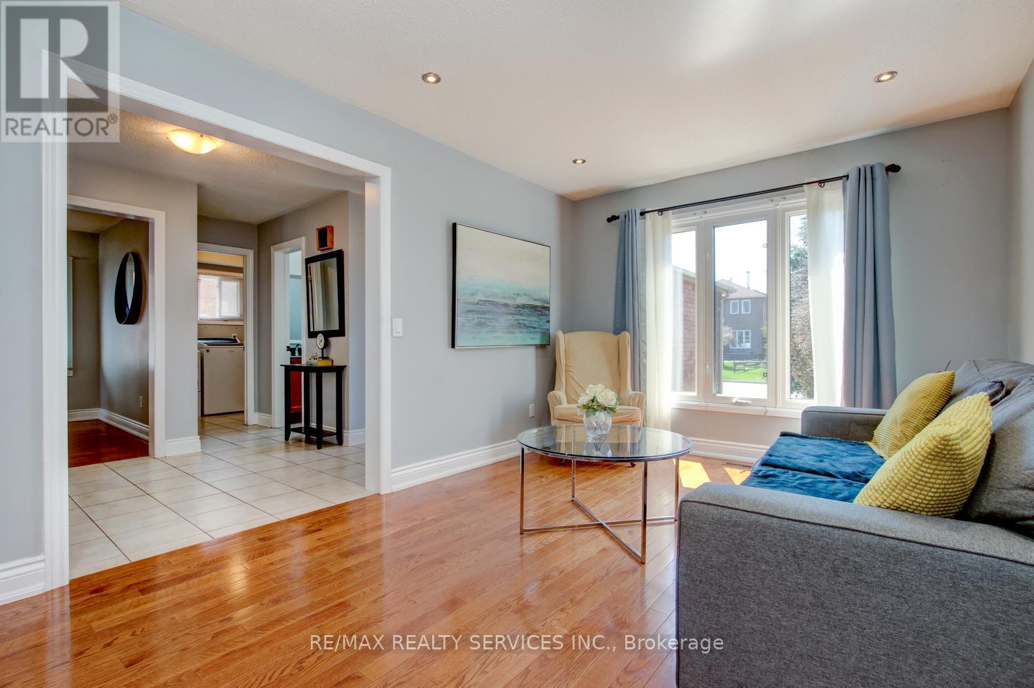 3 NYMARK PLACE, Brampton (Westgate), Ontario, L6S5T5 — Photo 5