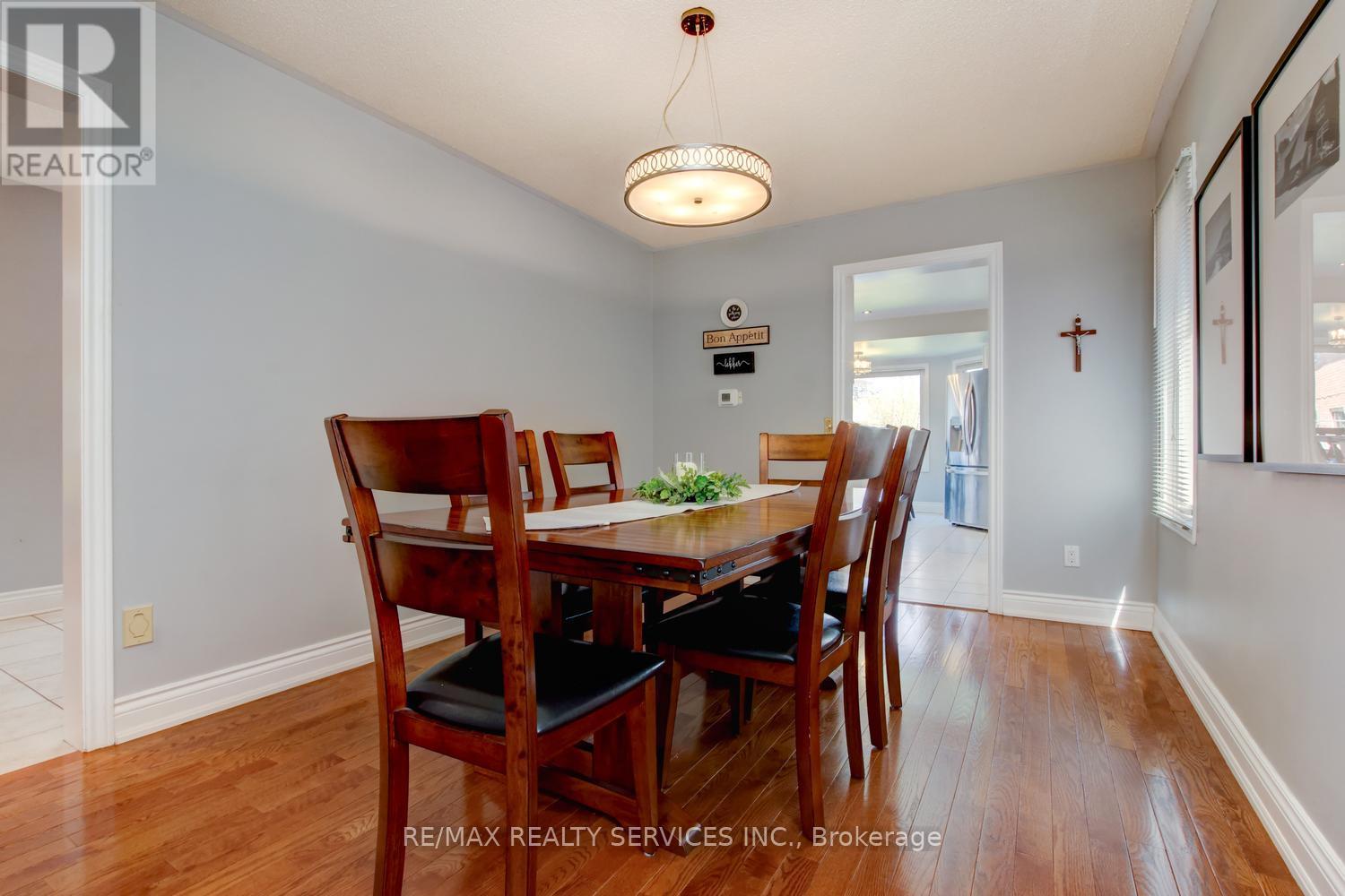 3 NYMARK PLACE, Brampton (Westgate), Ontario, L6S5T5 — Photo 9