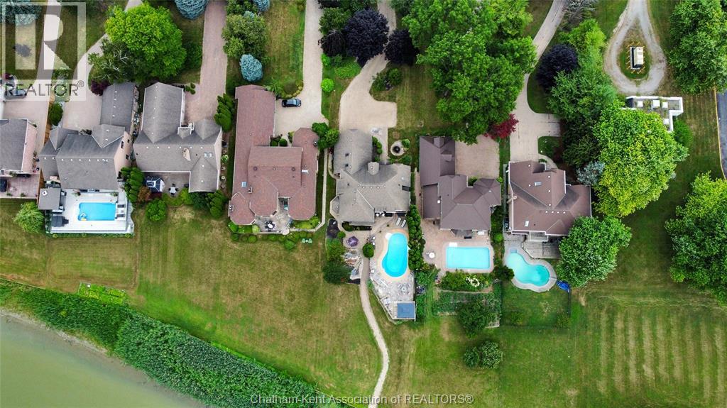 932 GRAND AVENUE West, Chatham, Ontario, N7L5H6 — Photo 2