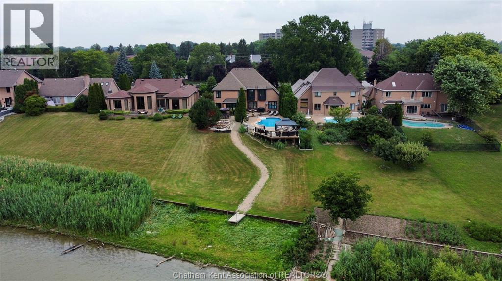 932 GRAND AVENUE West, Chatham, Ontario, N7L5H6 — Photo 3