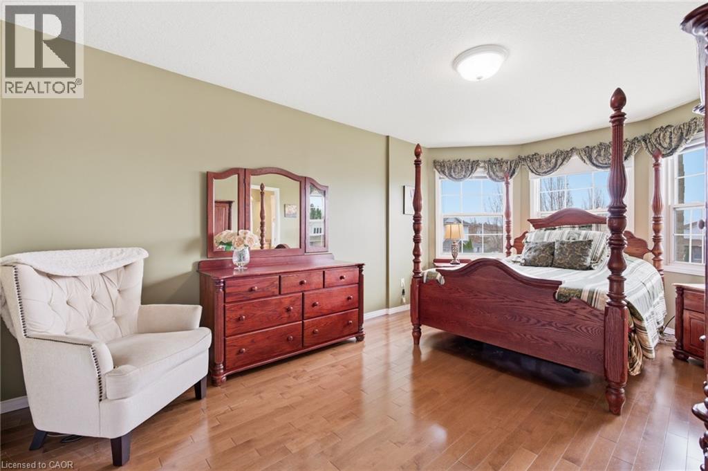 31 WHITE SANDS Court, Kitchener, Ontario, N2E3S4 — Photo 18