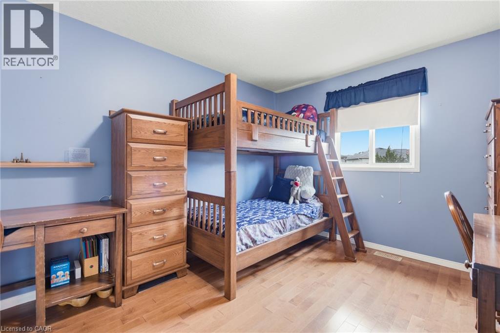 31 WHITE SANDS Court, Kitchener, Ontario, N2E3S4 — Photo 23