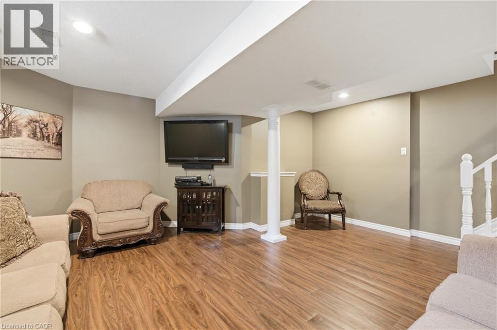 31 WHITE SANDS Court, Kitchener, Ontario, N2E3S4 — Photo 27
