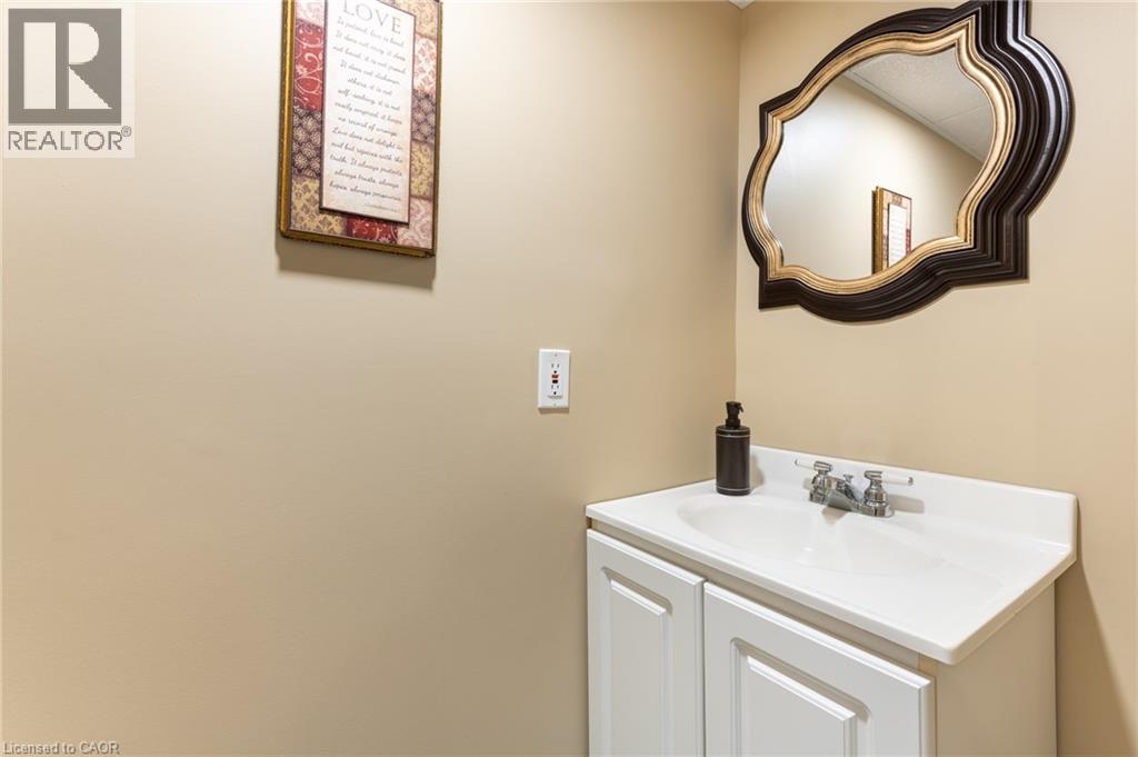 31 WHITE SANDS Court, Kitchener, Ontario, N2E3S4 — Photo 29