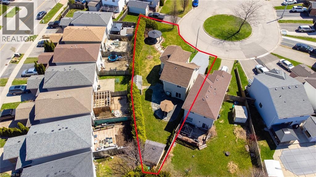 31 WHITE SANDS Court, Kitchener, Ontario, N2E3S4 — Photo 6