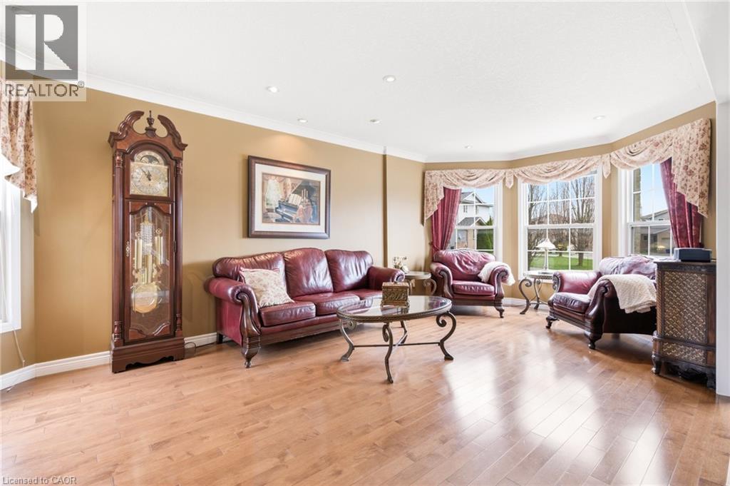 31 WHITE SANDS Court, Kitchener, Ontario, N2E3S4 — Photo 9