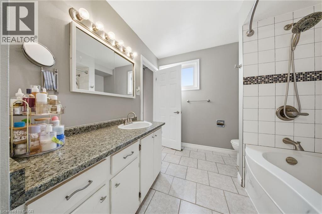 32 MOWAT Boulevard Unit# 41, Kitchener, Ontario, N2E1X4 — Photo 17