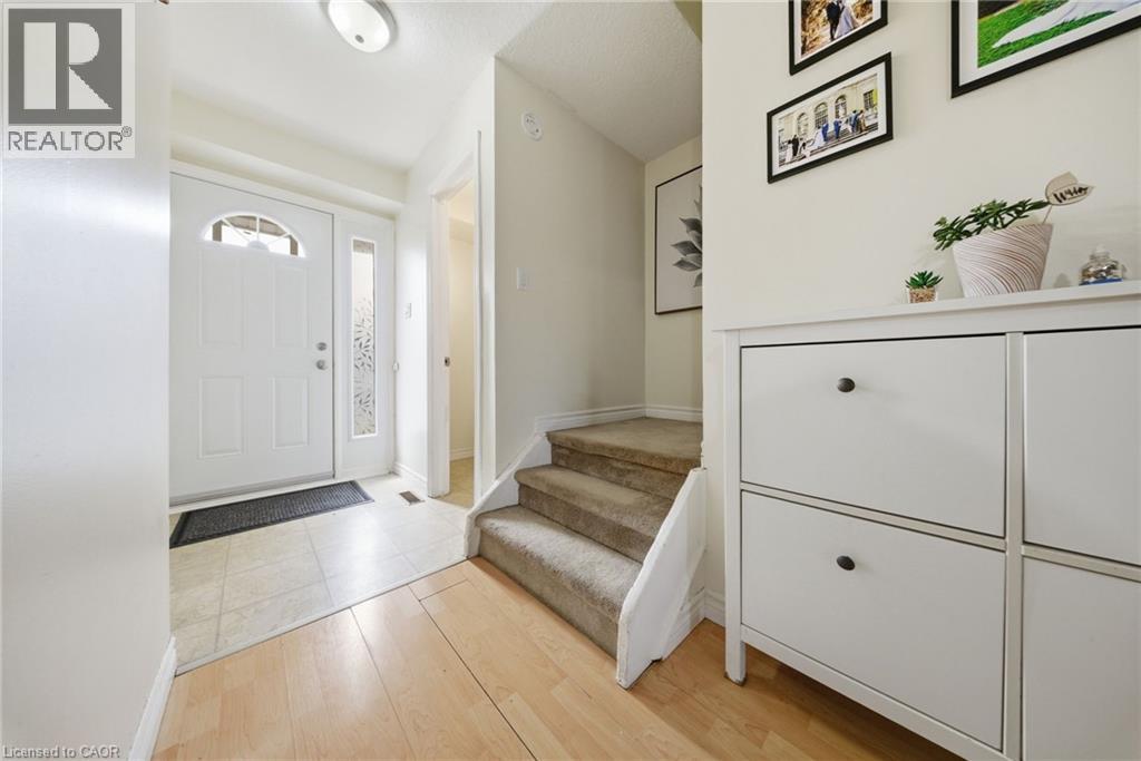 32 MOWAT Boulevard Unit# 41, Kitchener, Ontario, N2E1X4 — Photo 3