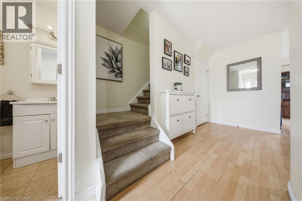 32 MOWAT Boulevard Unit# 41, Kitchener, Ontario, N2E1X4 — Photo 4