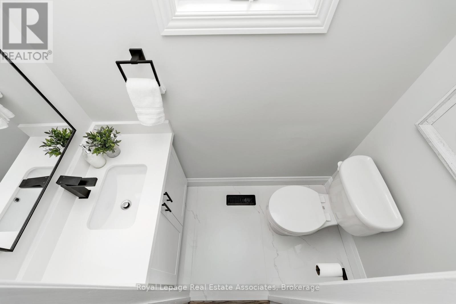 66 LAWNDALE CRESCENT, Brampton (Westgate), Ontario, L6S3L4 — Photo 20