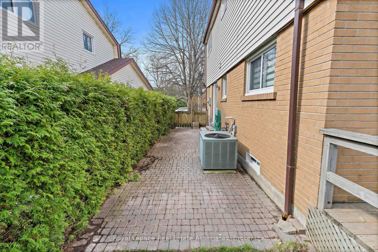 66 LAWNDALE CRESCENT, Brampton (Westgate), Ontario, L6S3L4 — Photo 42