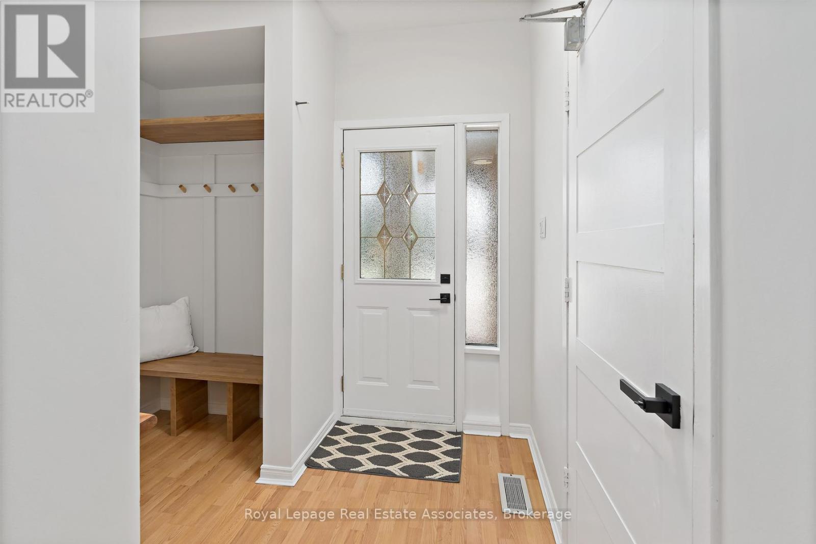 66 LAWNDALE CRESCENT, Brampton (Westgate), Ontario, L6S3L4 — Photo 6