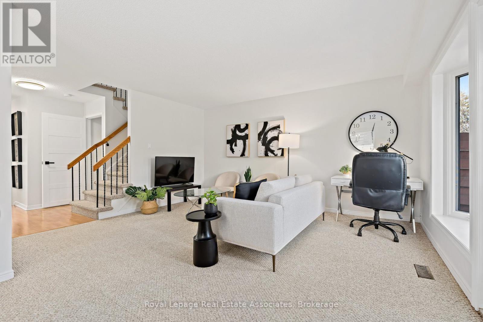 66 LAWNDALE CRESCENT, Brampton (Westgate), Ontario, L6S3L4 — Photo 9