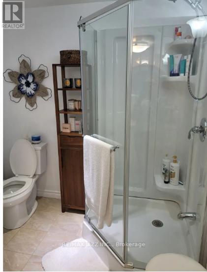 # 2 - 900 JUNIPER STREET, Oshawa (Centennial), Ontario, L1G3E1 — Photo 8