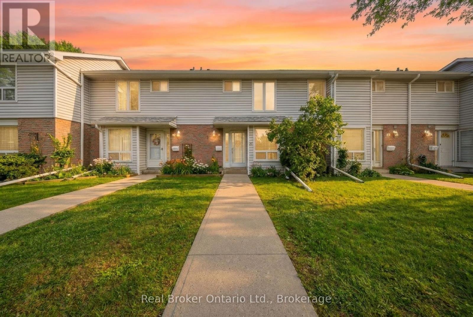 41 - 32 MOWAT BOULEVARD, Kitchener, Ontario, N2E1X4 — Photo 2