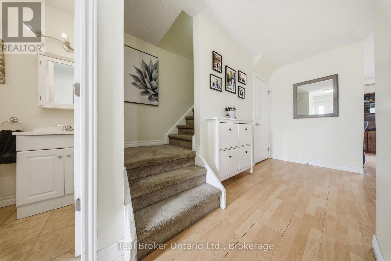 41 - 32 MOWAT BOULEVARD, Kitchener, Ontario, N2E1X4 — Photo 4