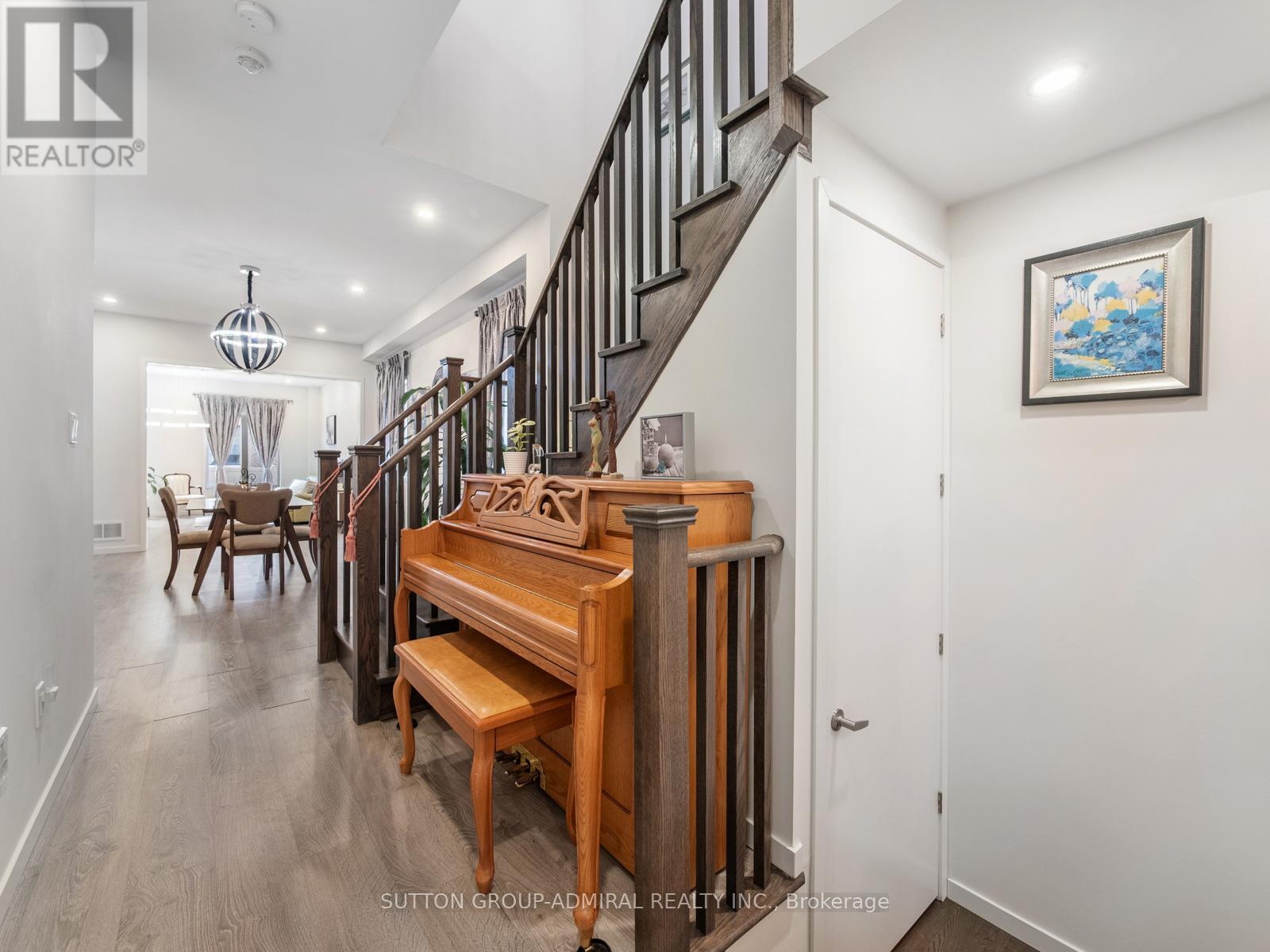 197 ELYSE COURT, Aurora, Ontario, L4G2C9 — Photo 6