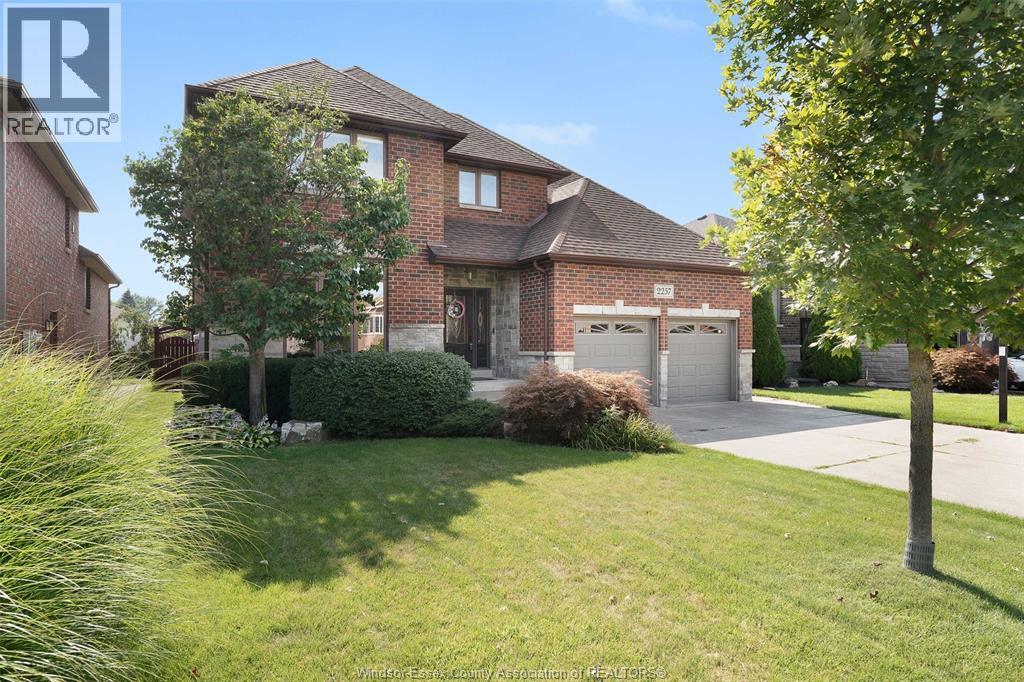 2257 ASKIN, Windsor, Ontario, N9B3Y4 — Photo 2