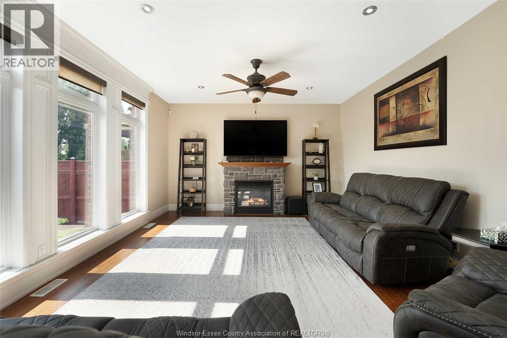 2257 ASKIN, Windsor, Ontario, N9B3Y4 — Photo 5